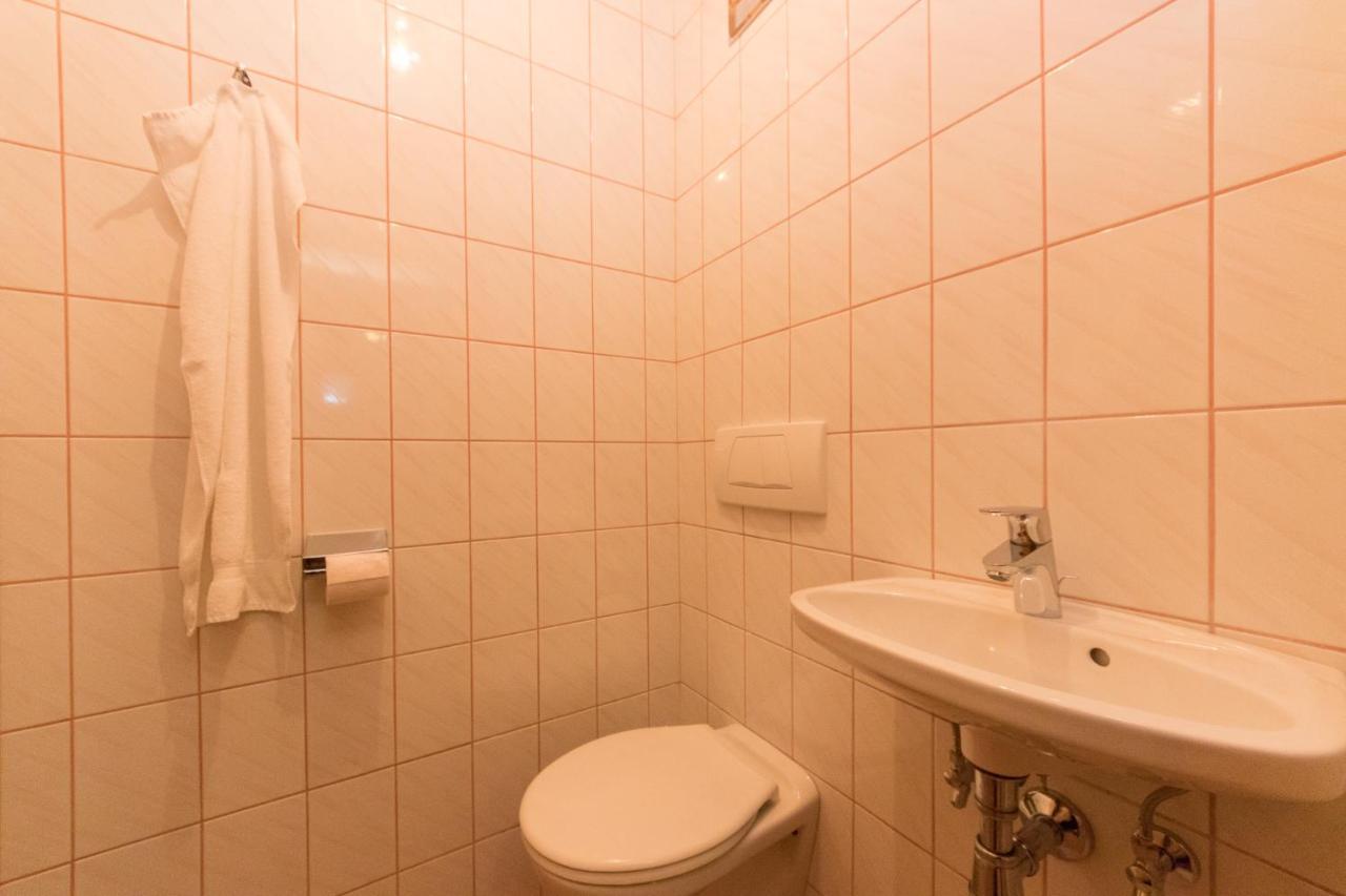 Gaestehaus Muellauer ليوغانغ المظهر الخارجي الصورة